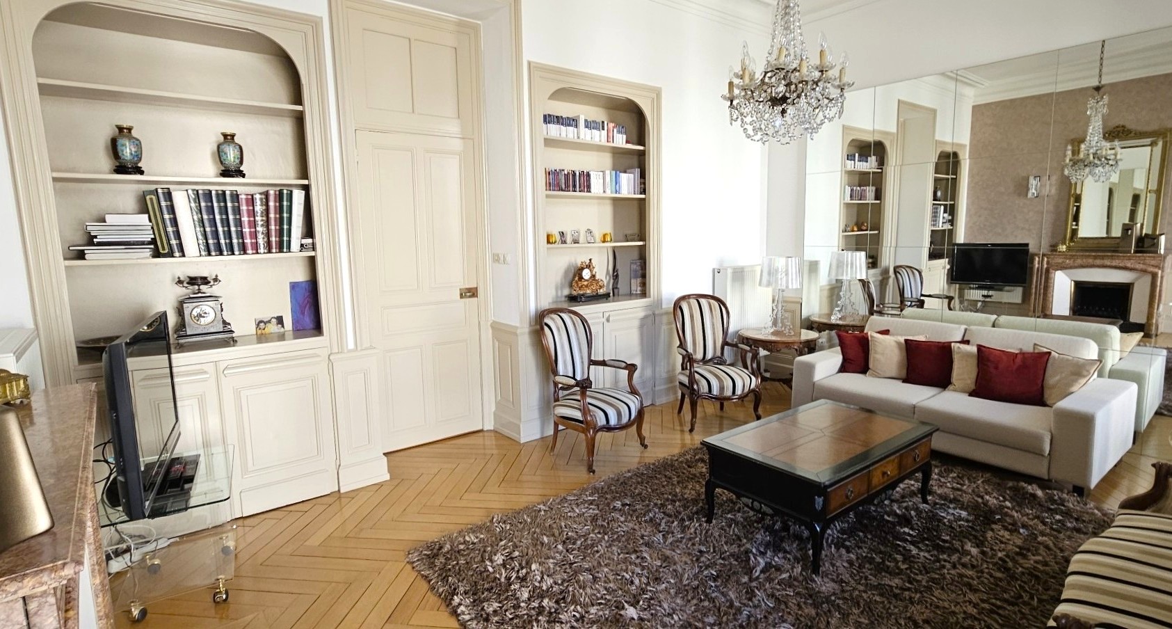 VALENCE appartement haussmannien 152 m² 4 chambres à 2 pas des boulevards